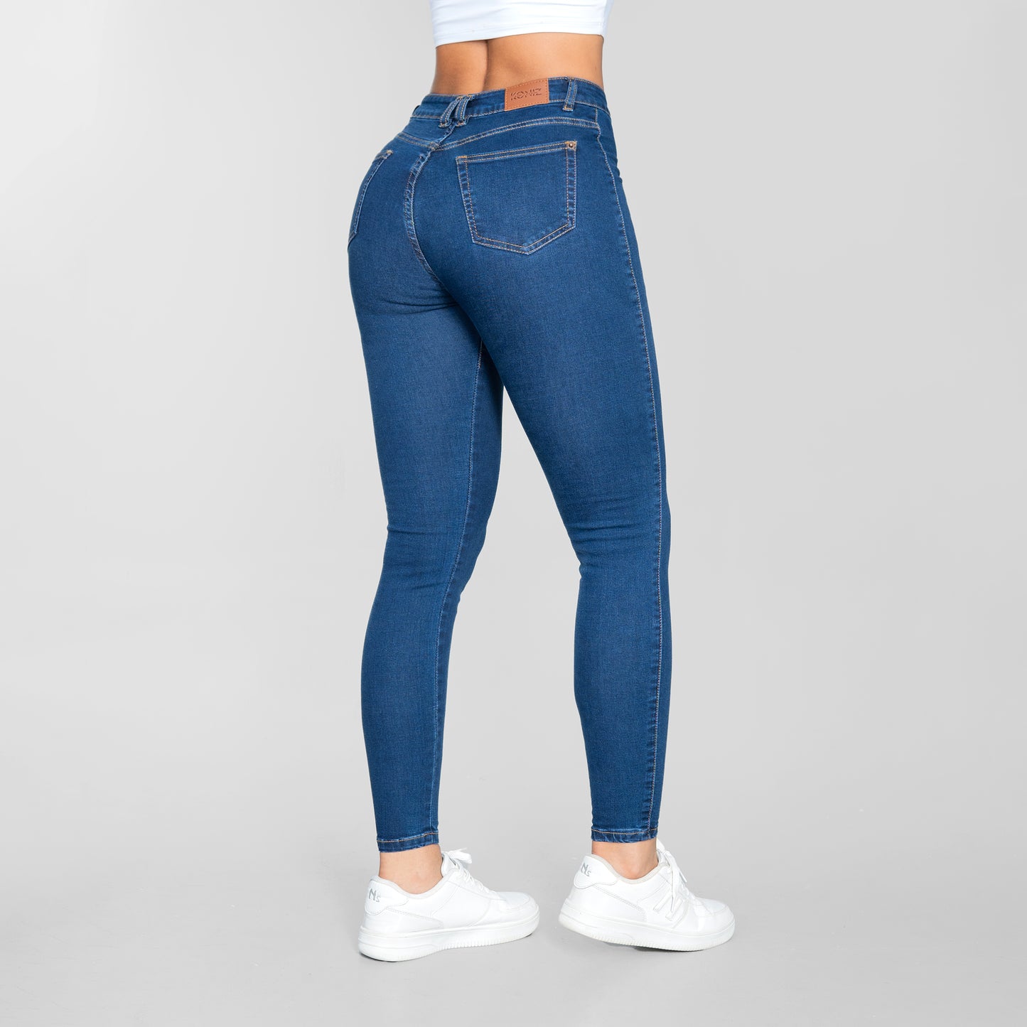 JEANS SKINNY TIRO ALTO REF 3068