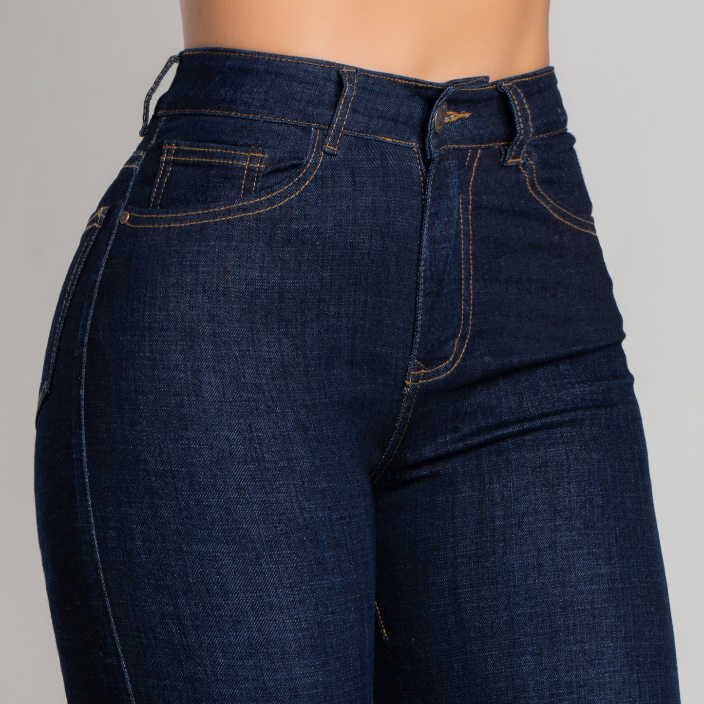 JEANS SKINNY TIRO ALTO REF 3079