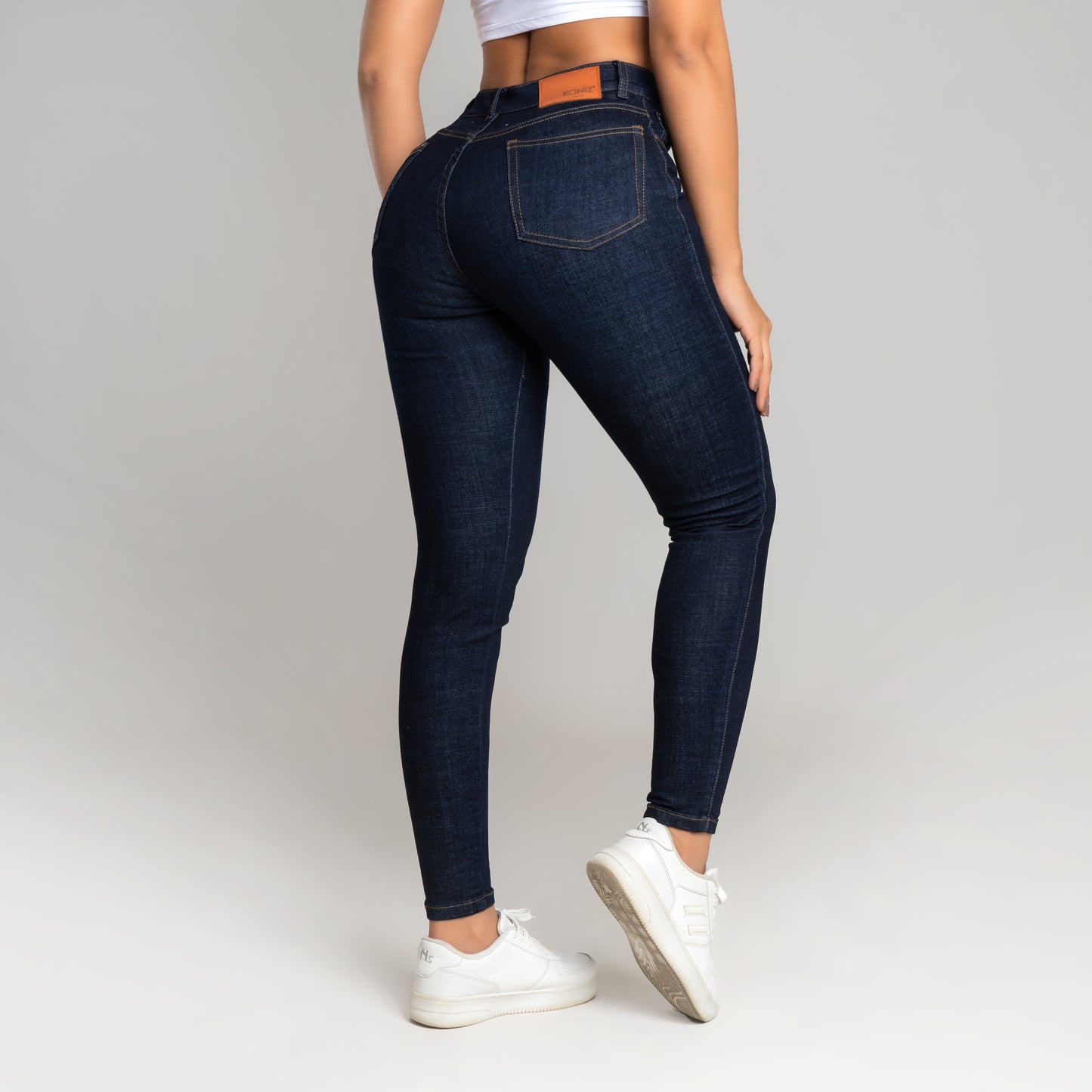JEANS SKINNY TIRO ALTO REF 3079