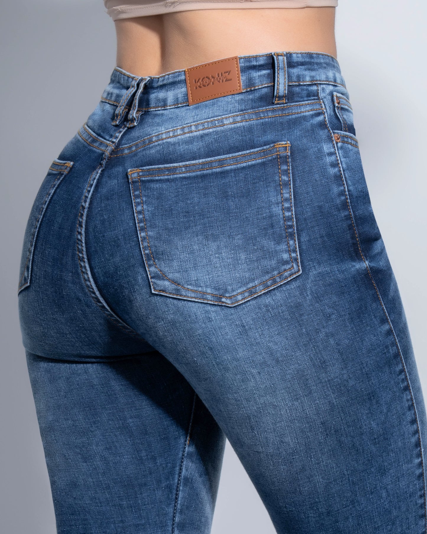 JEANS SKINNY TIRO ALTO REF 3087