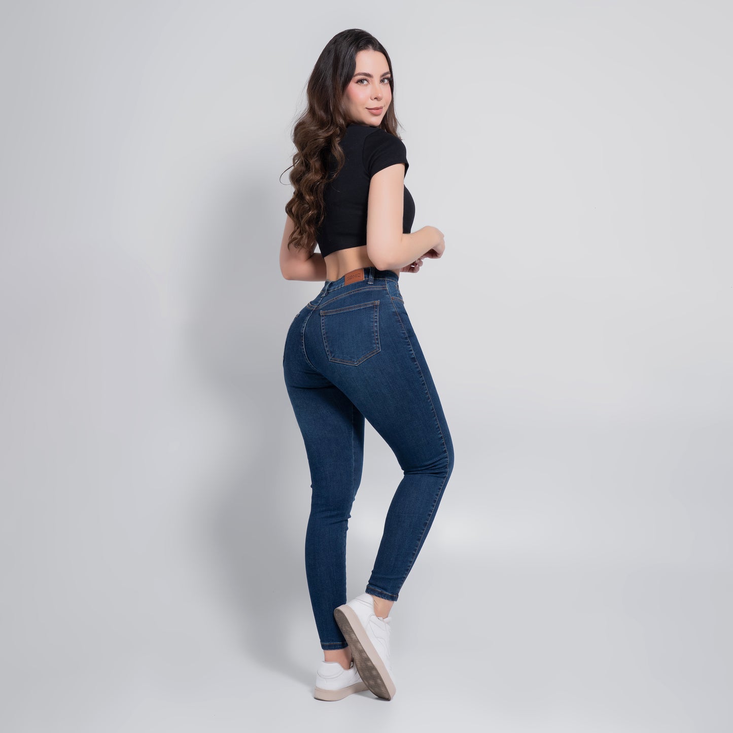 JEANS SKINNY TIRO ALTO REF 3097