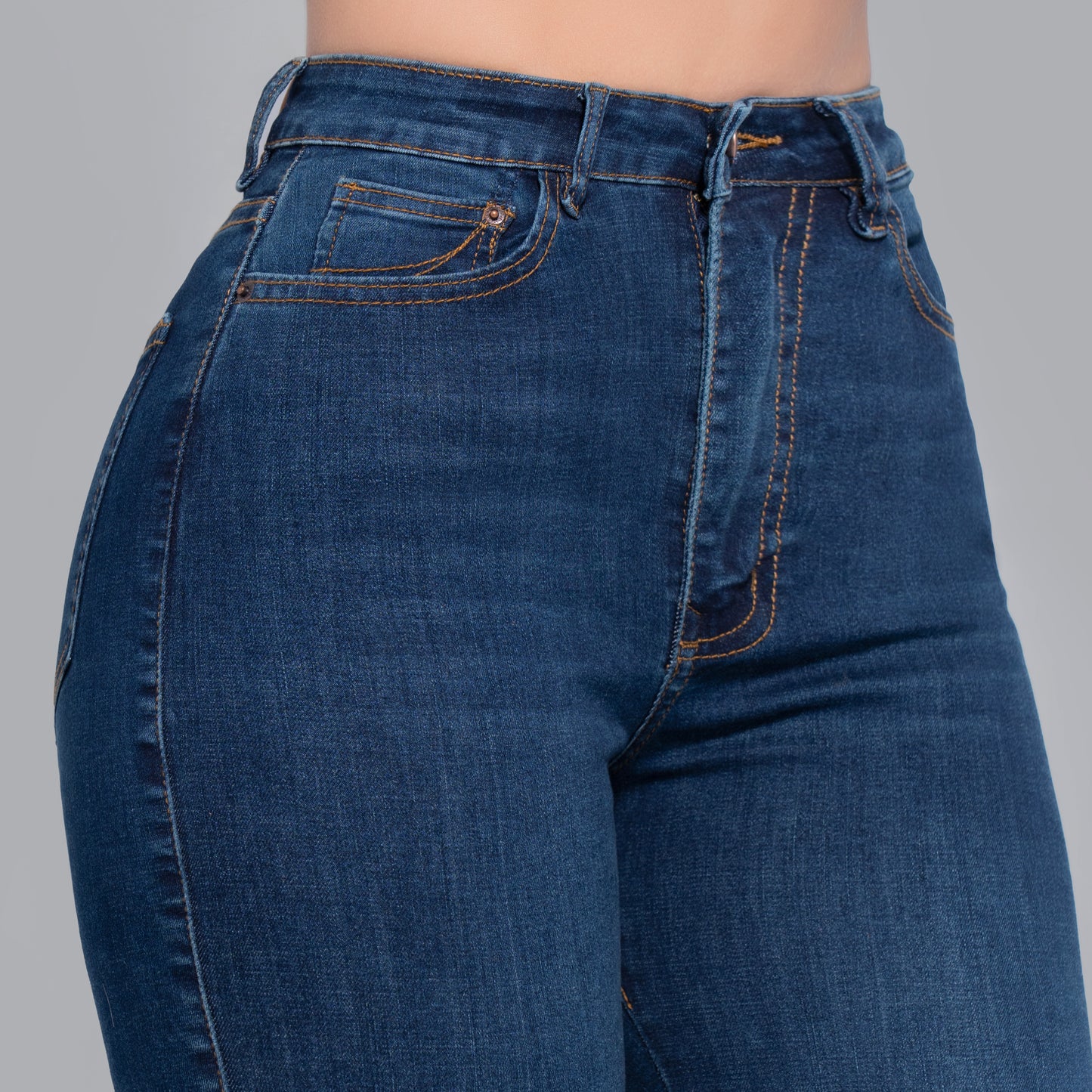 JEANS SKINNY TIRO ALTO REF 3097