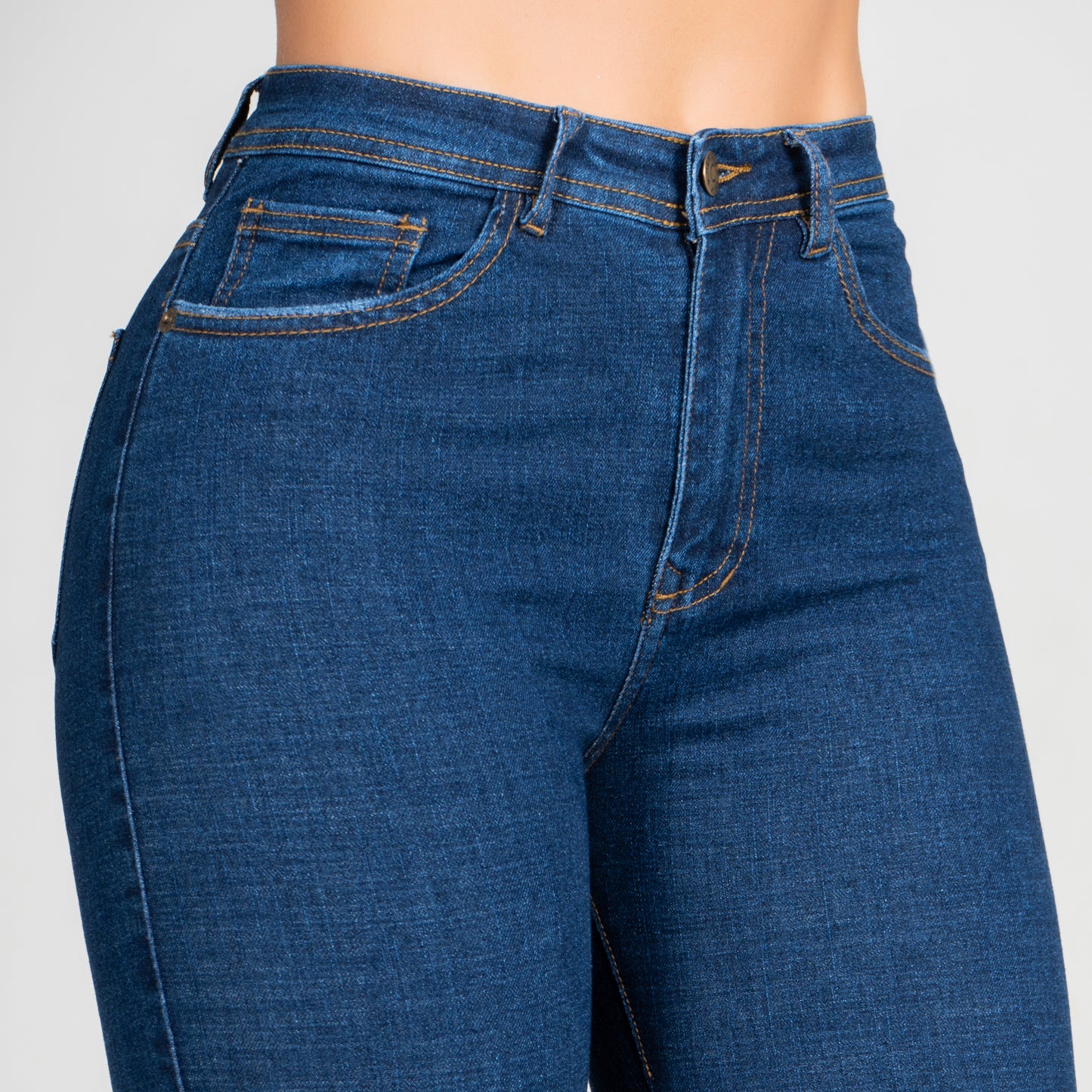 JEANS SKINNY TIRO ALTO REF 33058