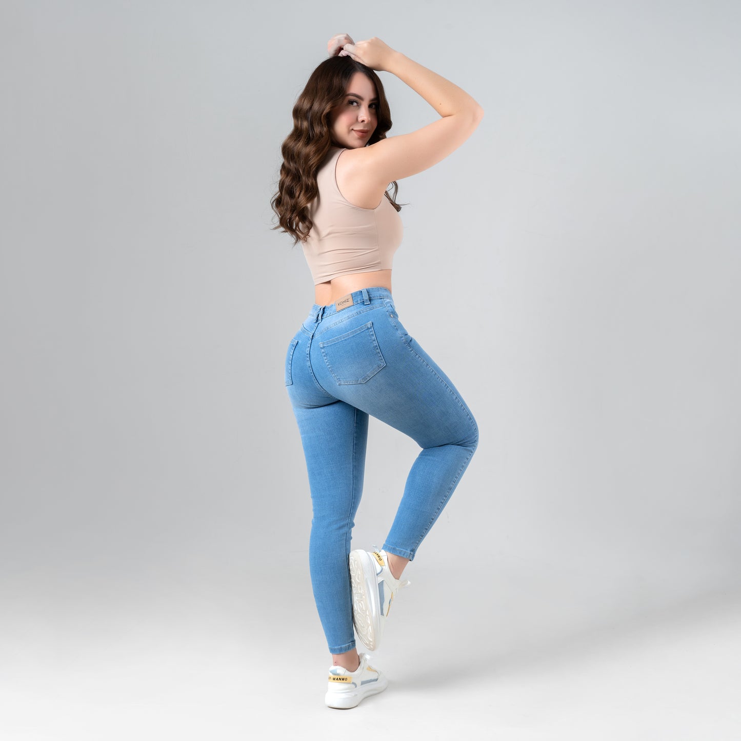 JEANS SKINNY TIRO ALTO REF 3081