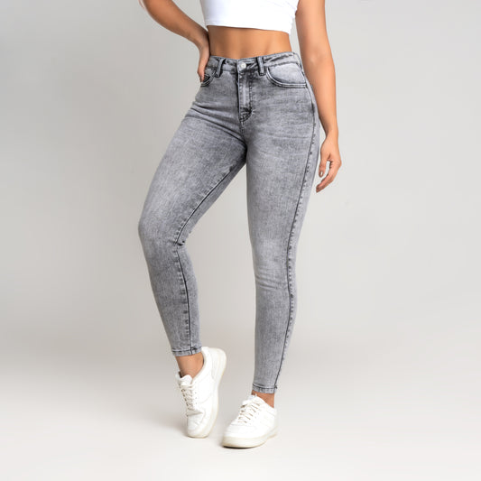 JEANS SKINNY TIRO ALTO REF 3084