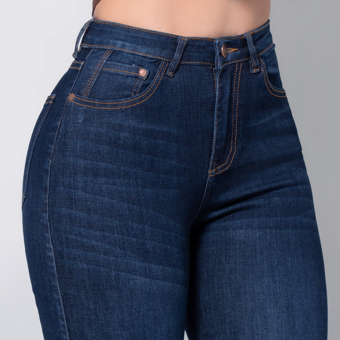 JEANS SKINNY TIRO ALTO REF 3092